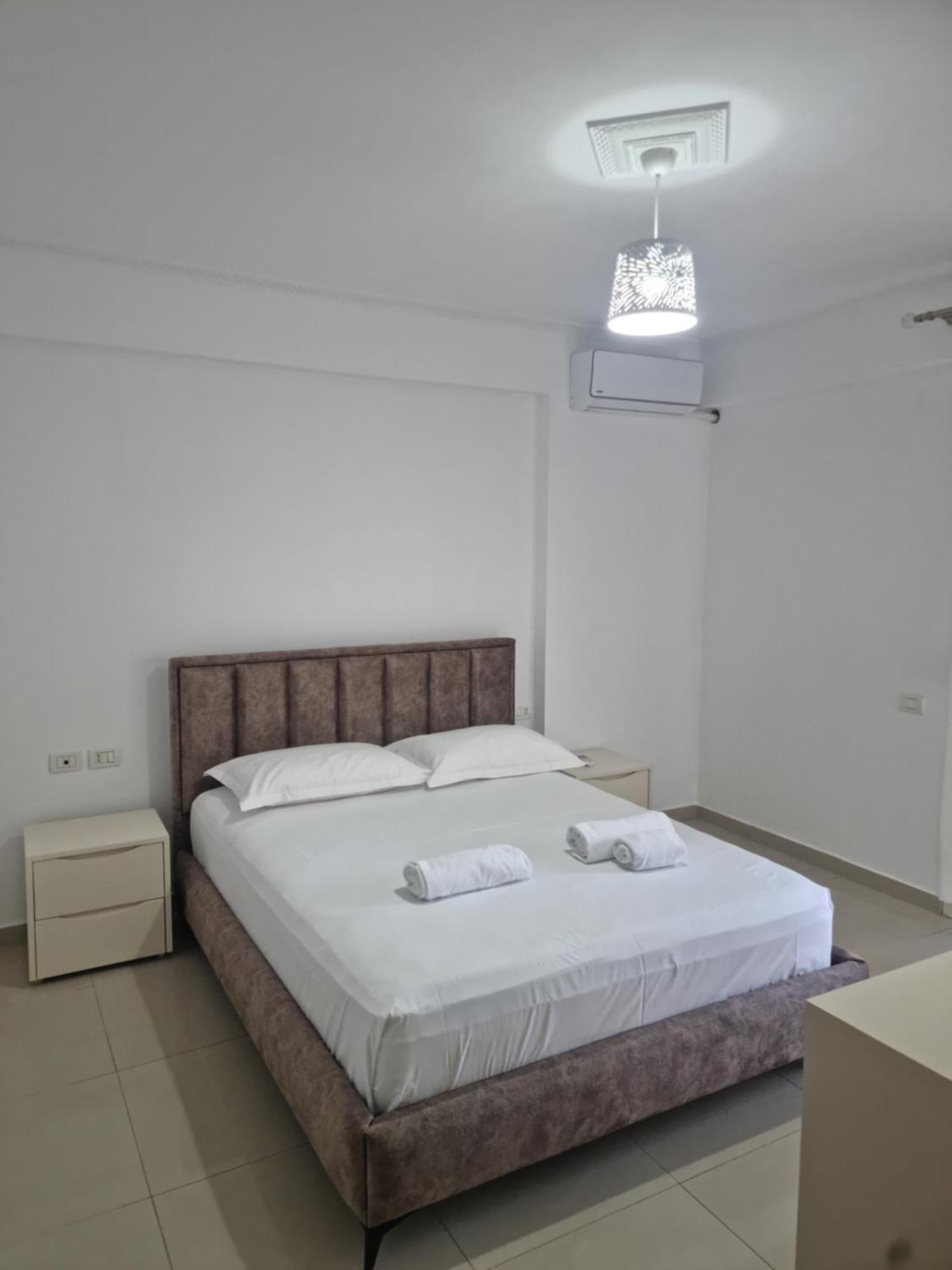 Alex Apartment Vlorë Exterior foto